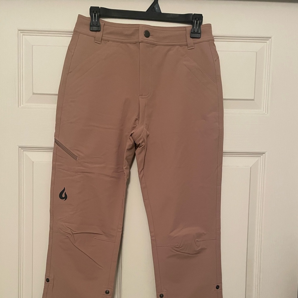 NWOT Gnara GoThere Women’s Hiking Pant, Size 4 Badlands Beige